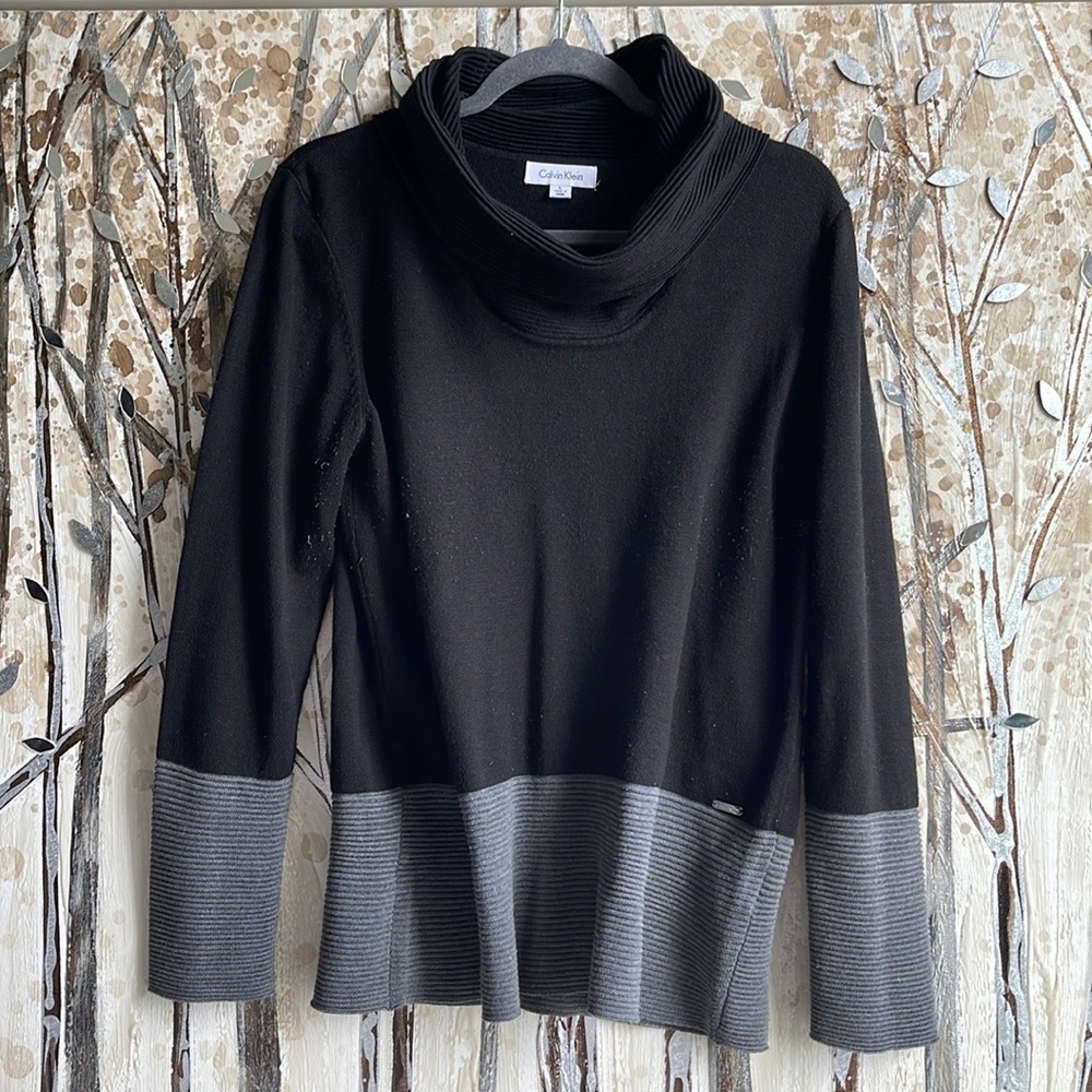 Calvin Klein Women’s Long Sleeve Turtleneck Sz Large